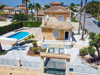 Chalet en venta en Torrevieja rebajado