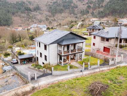 Chalet en venta en Padrenda