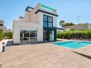 Villa en venta en San Javier zona La Manga del Mar Menor