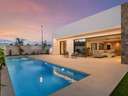 Villa en venta en Los Alcazares zona Serena Golf