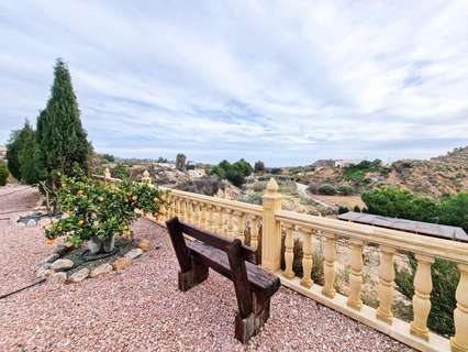 Chalet en venta en Crevillent