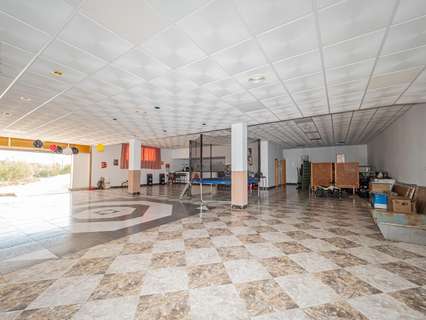 Local comercial en venta en Alozaina