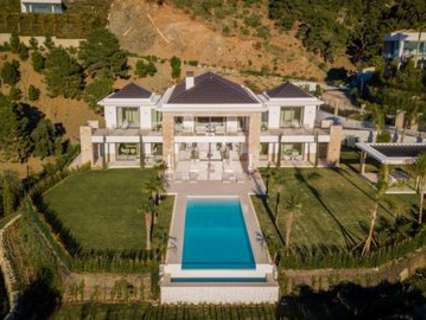 Villa en venta en Benahavís