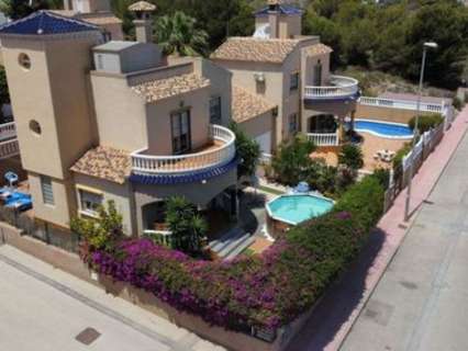 Villa en venta en Orihuela Orihuela-Costa