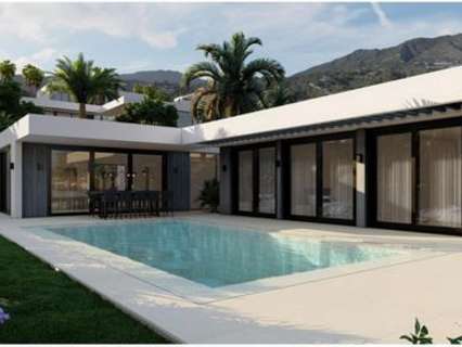 Villa en venta en Mijas