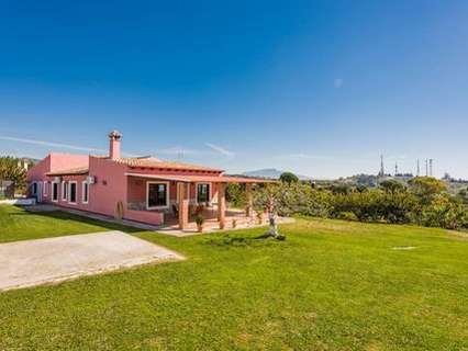 Villa en venta en Estepona