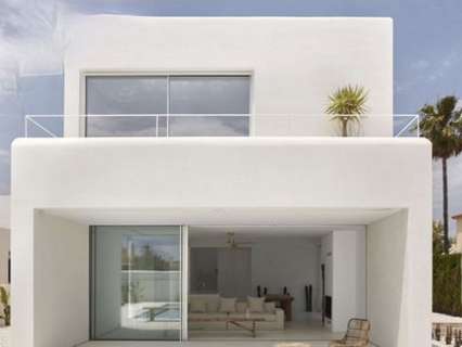 Villa en venta en Estepona