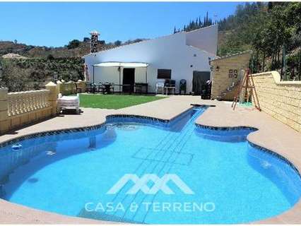 Villa en venta en Sayalonga