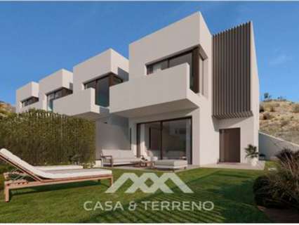 Chalet en venta en Rincón de la Victoria