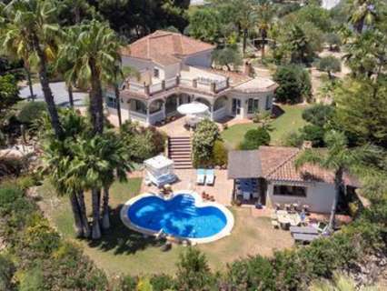 Villa en venta en Alhaurín el Grande rebajada