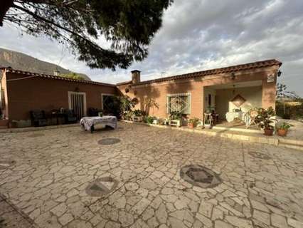 Villa en venta en Hondón de las Nieves