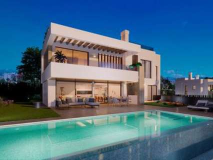 Villa en venta en Estepona