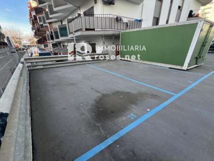 Plaza de parking en venta en Roses