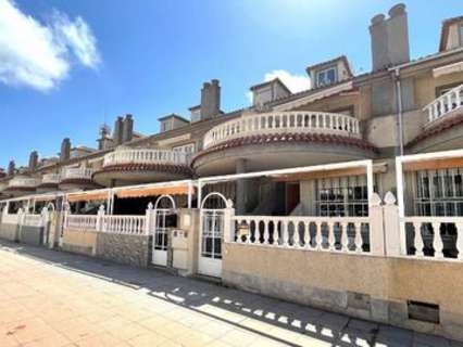 Casa en venta en Los Alcázares