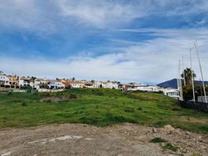 Parcela en venta en Estepona