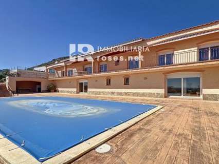 Villa en venta en Pau
