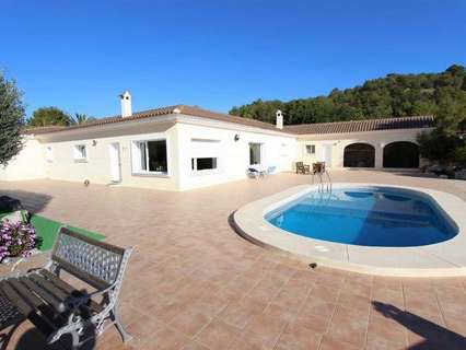 Villa en venta en La Nucía