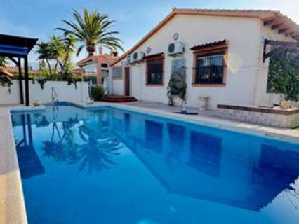 Villa en venta en Orihuela zona Orihuela-Costa