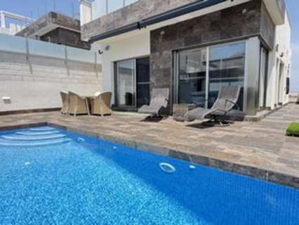 Villa en venta en Orihuela zona Orihuela-Costa