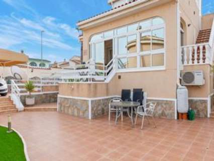 Villa en venta en Rojales