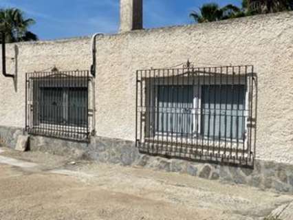 Villa en venta en Crevillent
