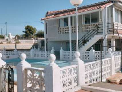 Villa en venta en Crevillent