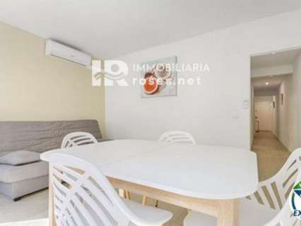 Apartamento en venta en Roses