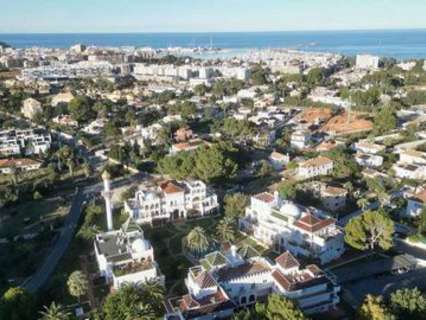 Local comercial en venta en Dénia