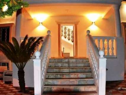 Villa en alquiler de temporada en Marbella