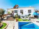 Villa en alquiler de temporada en Nerja