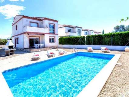 Villa en alquiler de temporada en Mont-Roig del Camp