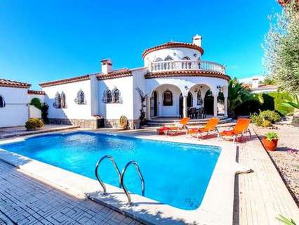 Villa en alquiler de temporada en Mont-Roig del Camp