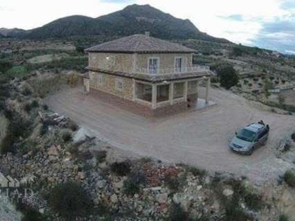 Villa en venta en Abanilla