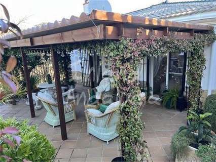 Villa en venta en Moclín