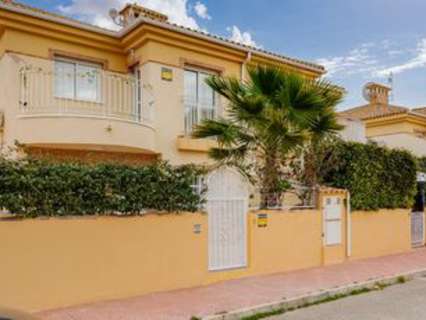 Villa en venta en Rojales