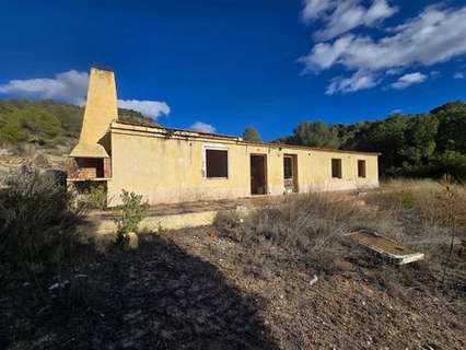 Villa en venta en Petrer