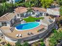 Villa en venta en Mijas