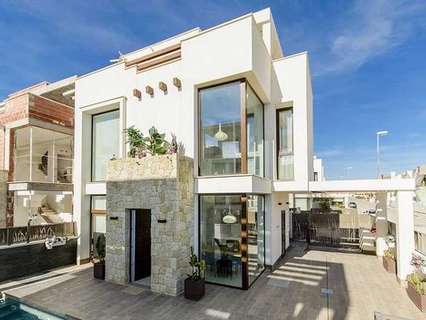 Chalet en venta en Los Montesinos