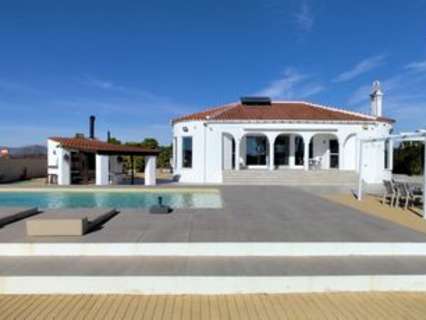 Villa en venta en Almoradí rebajada