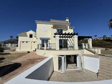 Villa en venta en Estepona