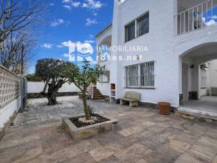 Villa en venta en Roses