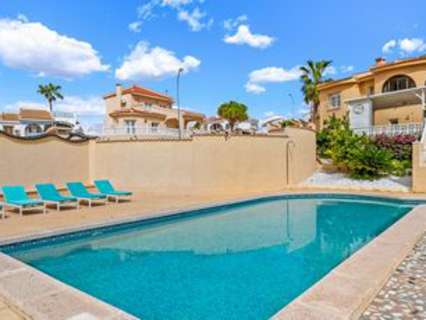 Villa en venta en Quesada