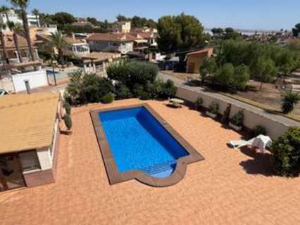 Villa en venta en Torrevieja