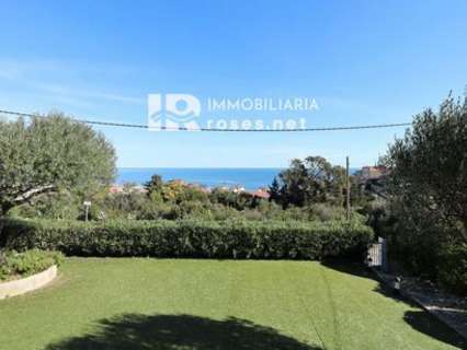 Villa en venta en El Port de la Selva