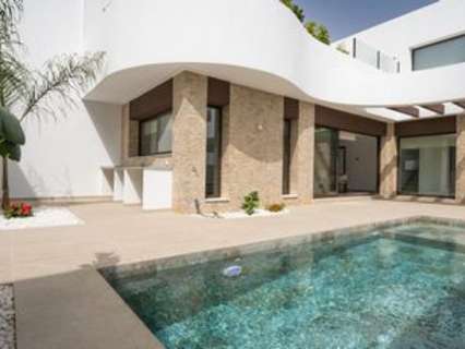 Villa en venta en Almoradí