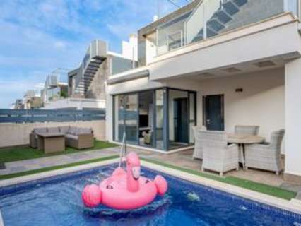 Villa en venta en Orihuela zona Orihuela-Costa