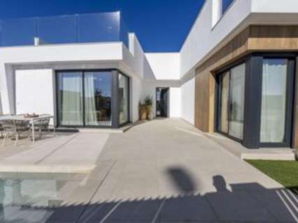Villa en venta en Murcia
