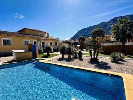 Chalet en venta en Dénia