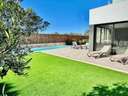 Villa en venta en Orihuela