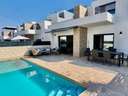 Villa en venta en Benijófar